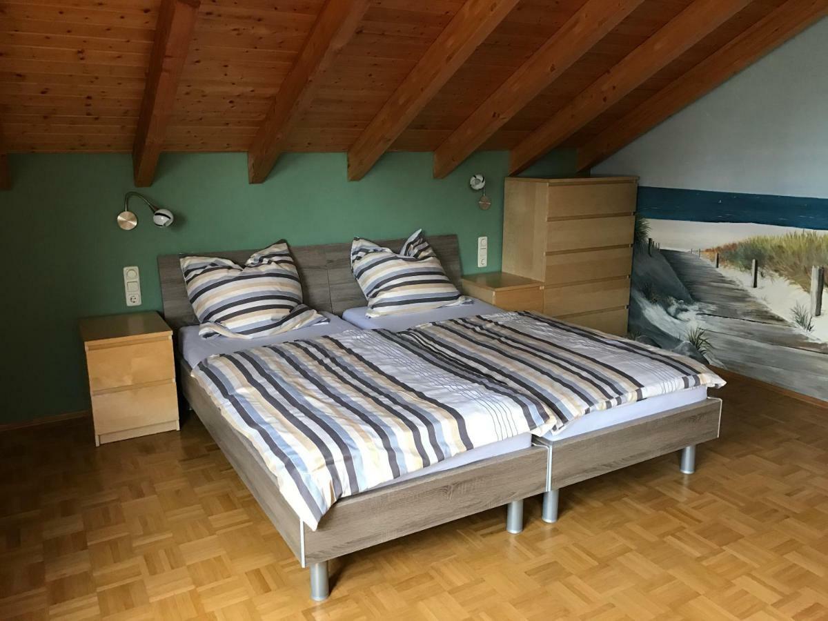 Messe Cgn/Dus Grossraeumige Wohnung In Guter Verkehrslage Leverkusen Exterior foto