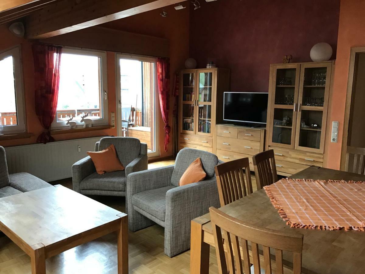 Messe Cgn/Dus Grossraeumige Wohnung In Guter Verkehrslage Leverkusen Exterior foto